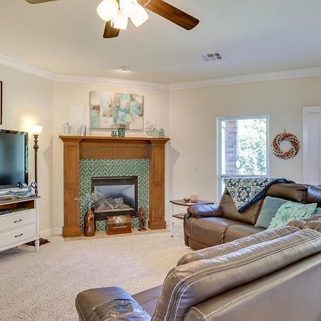 Quaint Noble Home 6 Mi To University Of Oklahoma! Норман Екстериор снимка